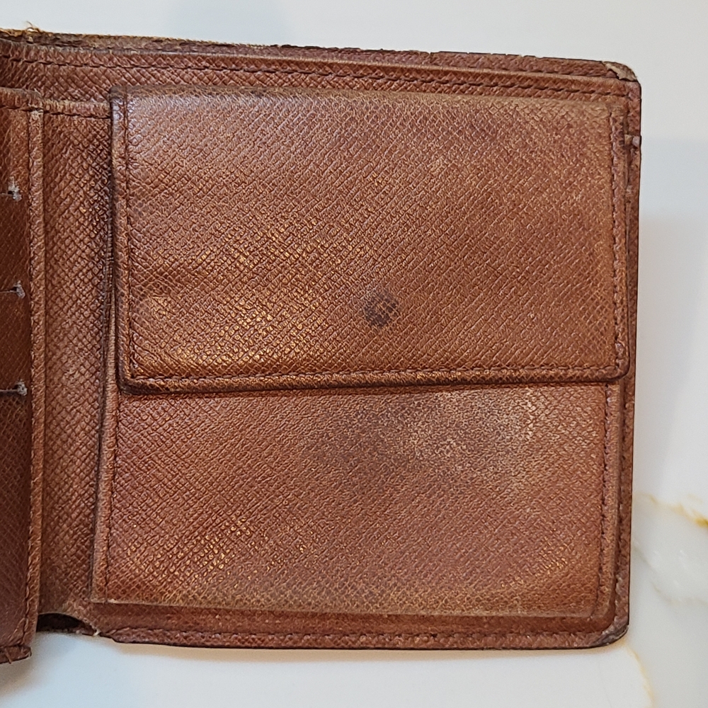 Louis Vuitton Brown and Gold Monogram Wallet Bifold With Coin Purse - Picture 5 of 12